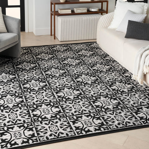 Nourison Aloha 42x66 Modern Fabric Rug in Black White Finish