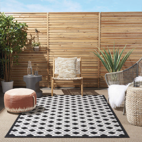 Nourison Aloha Indoor/Outdoor Black White 3 ft. 6 in. x 5 ft. 6 in. Area Rug, Outdoor, Modern, Geometric, Stain Resistant, Easy Cleaning, Patio, Backyard, Kitchen, Deck, Living Room, (4'x6')