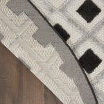 Nourison Aloha Geometric Indoor/Outdoor Black/White 4' x Round Area Rug (4'xRound)