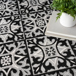 Nourison Aloha 42x66 Modern Fabric Rug in Black White Finish
